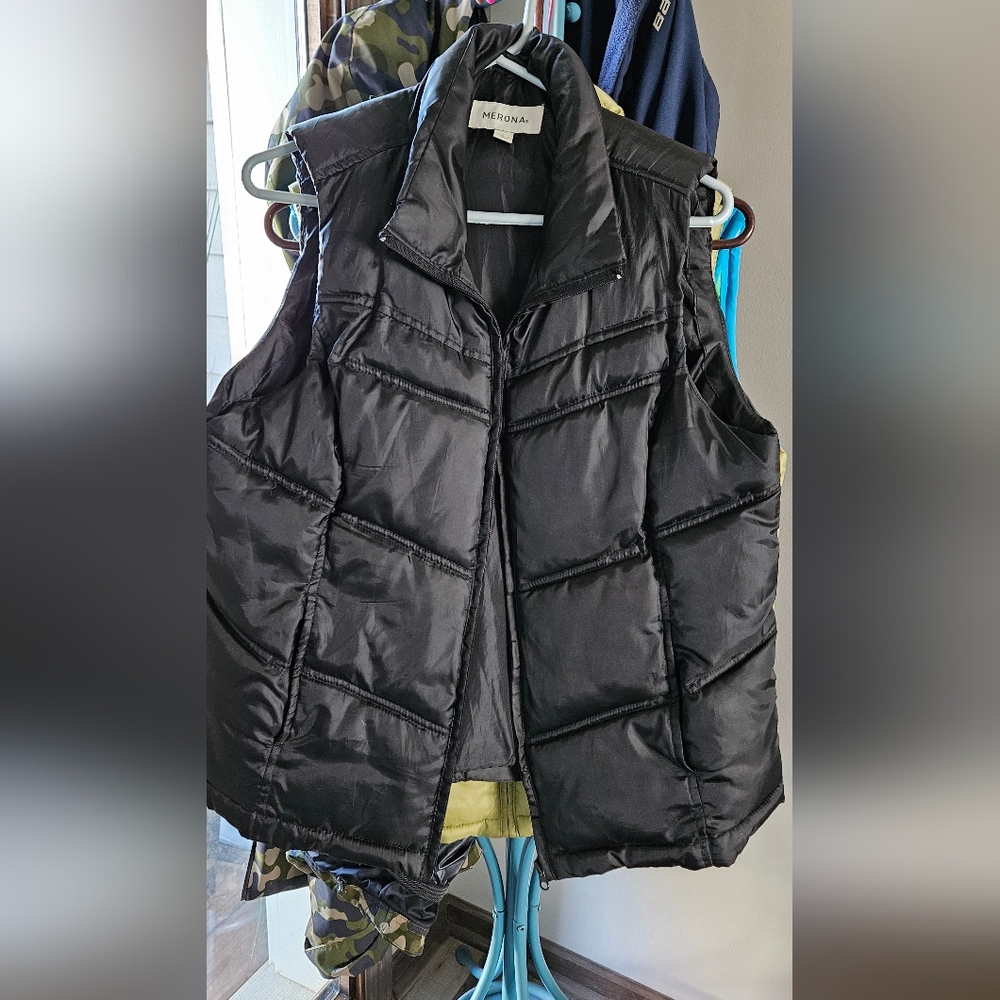 Merona Black Puffer Vest - Womans Large